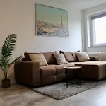 Ruhrgebietsquartier - Gemuetliche Wohnung In Gelsenkirchen-Buer